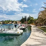Florence - Mediterranean Gardenpool * Zaton (Dubrovnik-Neretva)
